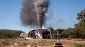 tanagozimbabwe-garrattgaleriebilderZimbabwe-NRZ-Garratt-Dampflok-Tanago-Eisenbahnreisen-Erlebnisreisen-2016-16.jpg
