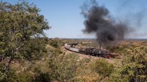 tanagozimbabwe-garrattgaleriebilderZimbabwe-NRZ-Garratt-Dampflok-Tanago-Eisenbahnreisen-Erlebnisreisen-2016-19.jpg