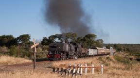 tanagozimbabwe-garrattgaleriebilderZimbabwe-NRZ-Garratt-Dampflok-Tanago-Eisenbahnreisen-Erlebnisreisen-2016-21.jpg