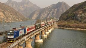 china-moderne-traktion-2019-tanago-erlebnisreisen-eisenbahnreisen-railfan-tours-photo_charter-009.jpg