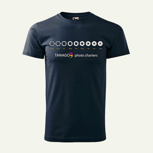 T-Shirt mit Blendenmotiv und Tanago Logo Schwarz
