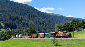 rhaetische-bahn-tanago-erlebnisreisen-eisenbahnreisen-railfan-tours-37.jpg